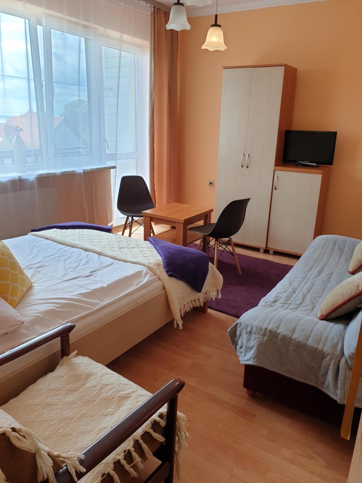Dom Goscinny Marta - Pokoje, Apartamenty, Domki ครีนิซามอร์สกา ห้อง รูปภาพ